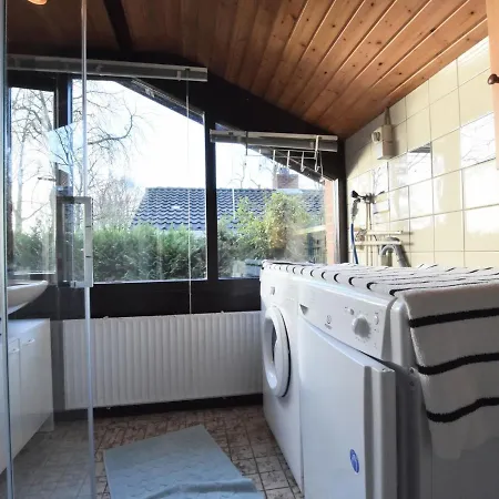 Wooden Holiday With Private Terrace & Garden In בית נופש אלטן